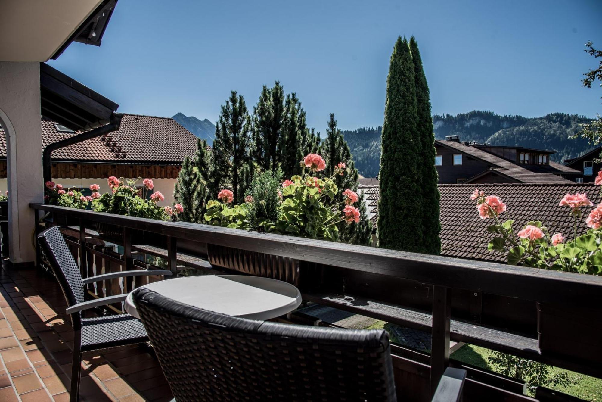 Haus Susanne - Top-Ferienwohnungen - Sommer-Bergbahn Inklusive Обермайзелщайн Екстериор снимка